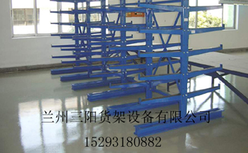 甘南悬臂式货架在长物料存储中的应用与设计要点
